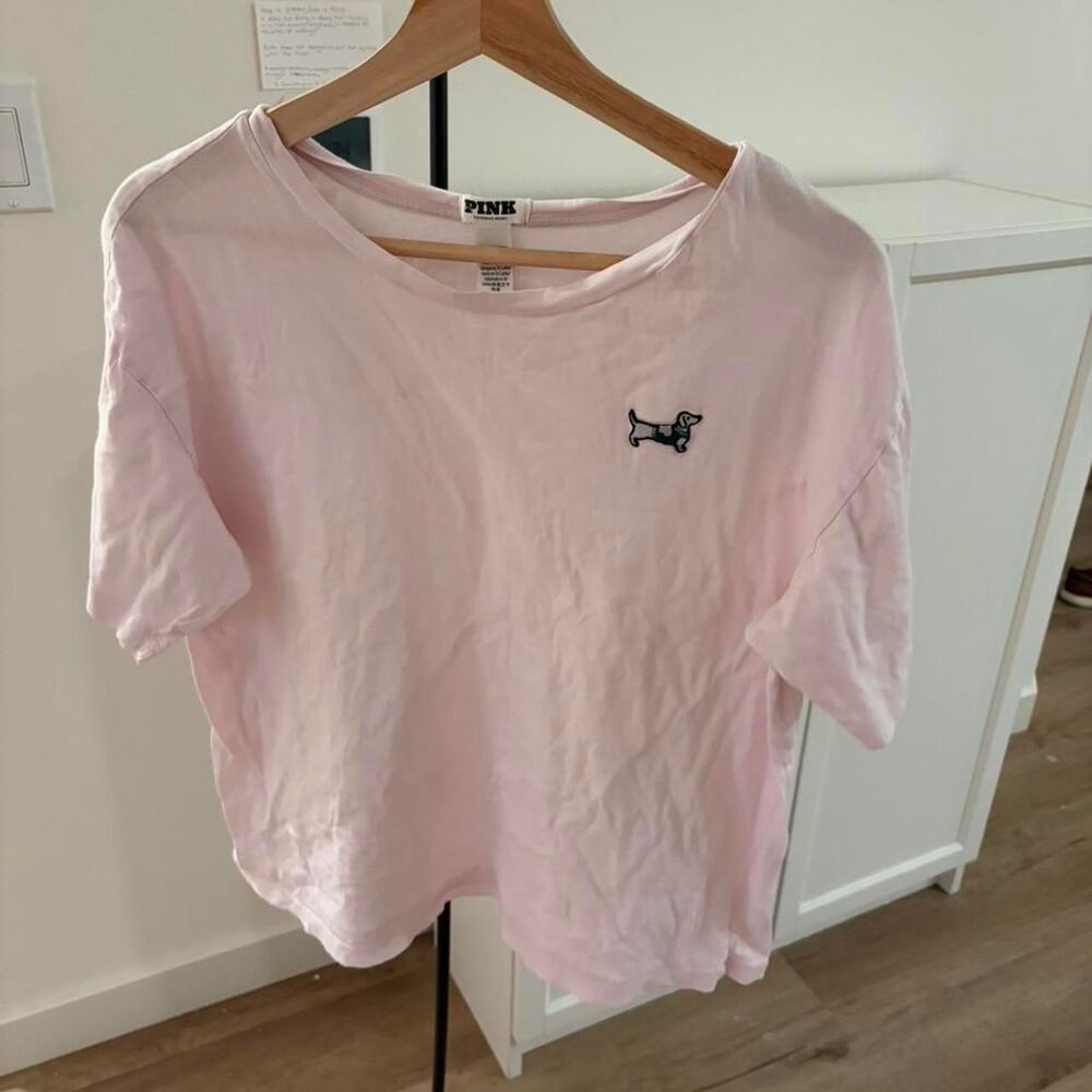 Victoria's Secret PINK Light Pink Embroidered Dog Logo T-Shirt Women's Medium